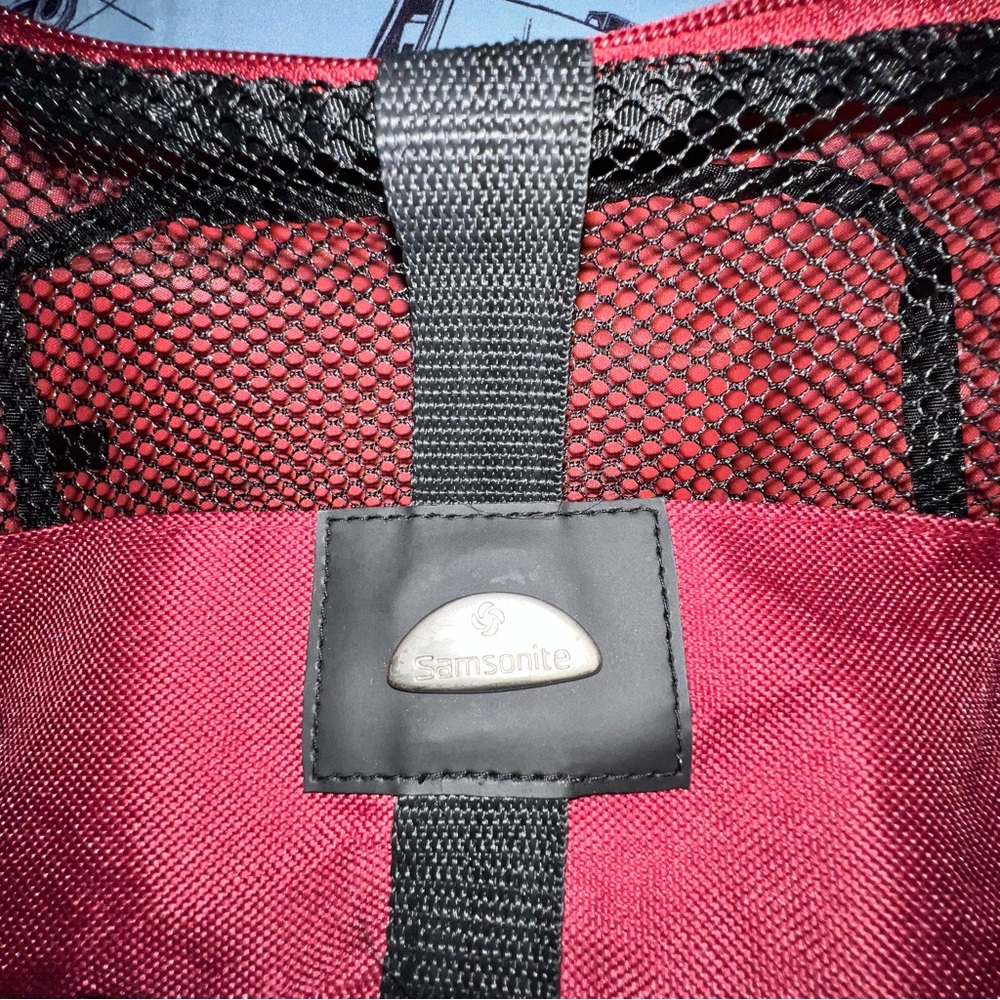 Samsonite Red Toiletry Bag with Black Accents - Picture 3 of 7